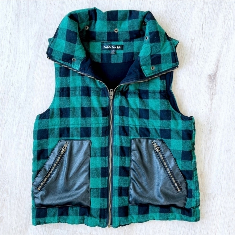 Double Zero removable hood green Buffalo plaid vegan leather pocket‎ vest